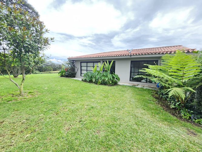 Finca en venta en El Carmen De Viboral, El Carmen de Viboral, 250 m² · foto 21 de 22