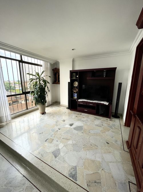 Apartamento de 3 alcobas en venta en Versalles, Cali, 142 m² · foto 6 de 19