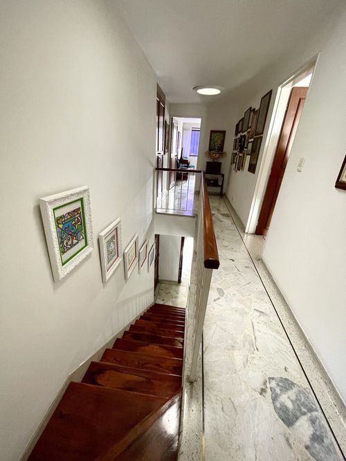 Apartamento de 3 alcobas en venta en Versalles, Cali, 142 m² · foto 15 de 19