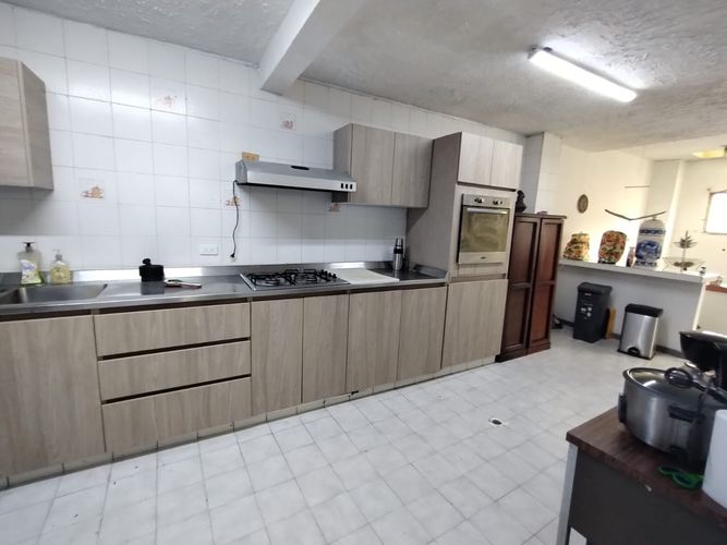Casa de 6 alcobas en venta en San Fernando Viejo, Cali, 467 m² · foto 8 de 17