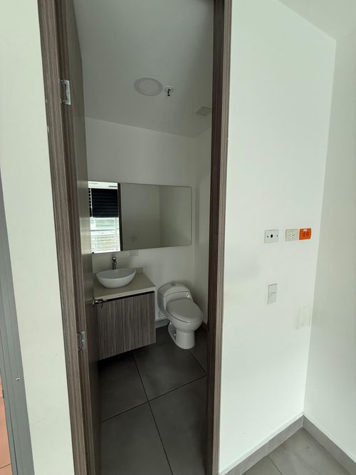 Oficina en arriendo en Astorga, Medellín, 50 m² · foto 9 de 9