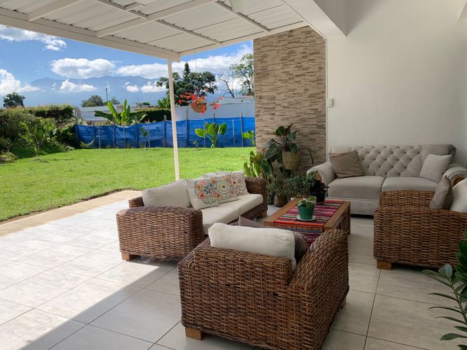 Casa de 4 alcobas en venta en Vía El Caimo, Armenia, 234 m² · foto 4 de 24