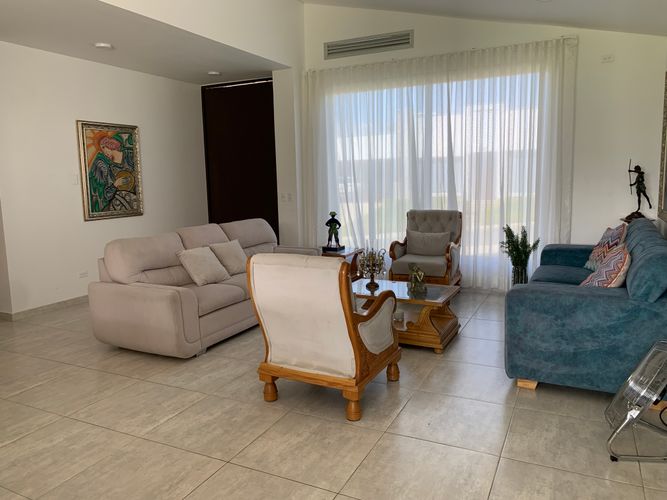 Casa de 4 alcobas en venta en Vía El Caimo, Armenia, 234 m² · foto 9 de 24