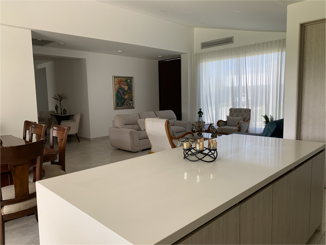 Casa de 4 alcobas en venta en Vía El Caimo, Armenia, 234 m² · foto 17 de 24