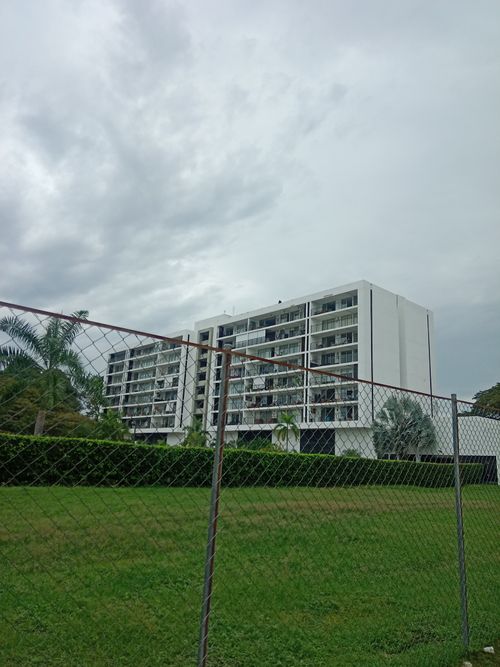 Apartamento de 2 alcobas en venta en Ricaurte, 79 m² · foto 2 de 14