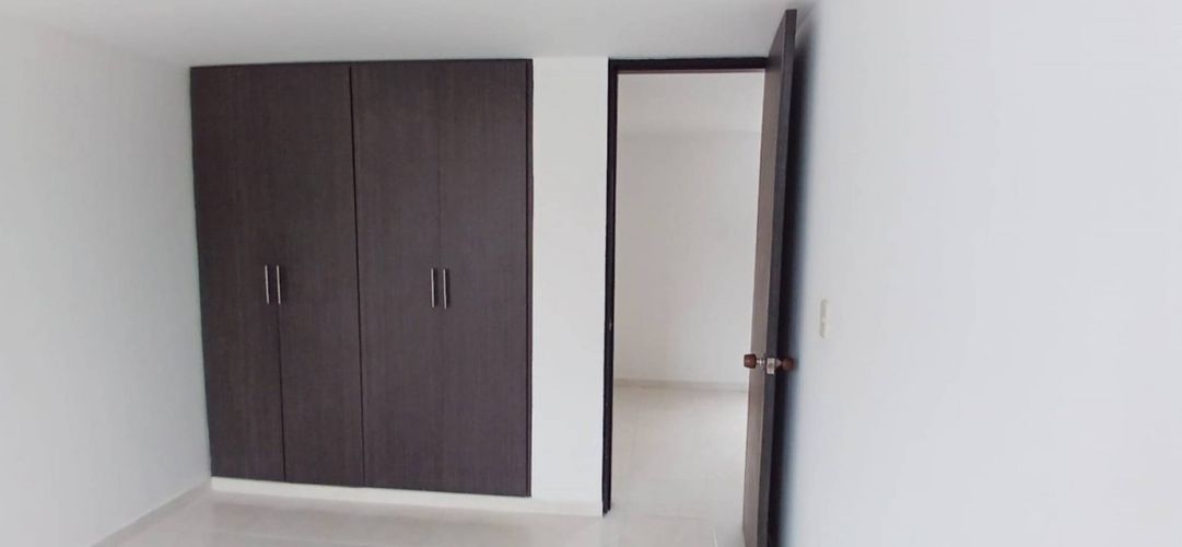 Apartamento de 2 alcobas en venta en Universidad, Bucaramanga, 65 m² · foto 2 de 21