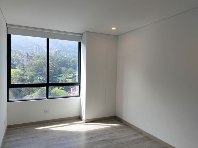 Apartamento de 2 alcobas en venta en El Poblado, Medellín, 125 m² · foto 12 de 19