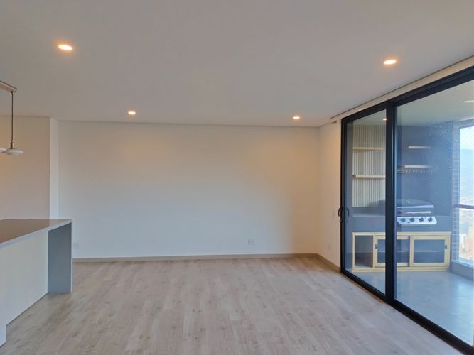 Apartamento de 2 alcobas en venta en El Poblado, Medellín, 125 m² · foto 14 de 19