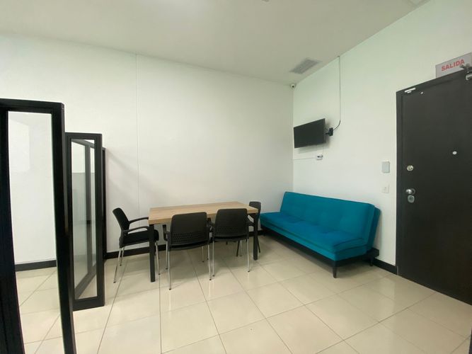 Oficina en arriendo en Cristo Rey, Medellín, 43 m² · foto 3 de 7