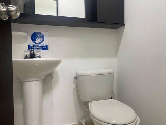 Oficina en arriendo en Cristo Rey, Medellín, 43 m² · foto 7 de 7