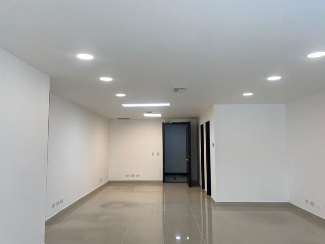 Oficina en arriendo en Cristo Rey, Medellín, 40 m² · foto 5 de 7