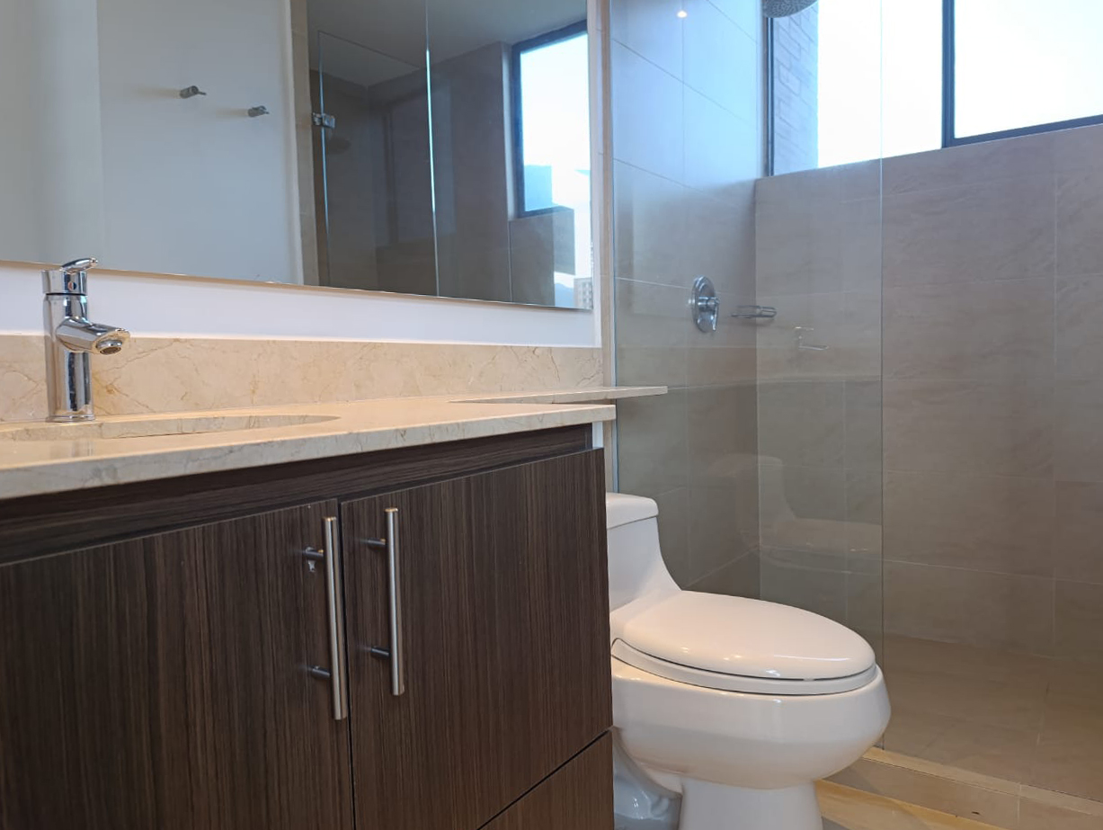 Apartamento en venta en El Poblado, Medellín · foto 17 de 17