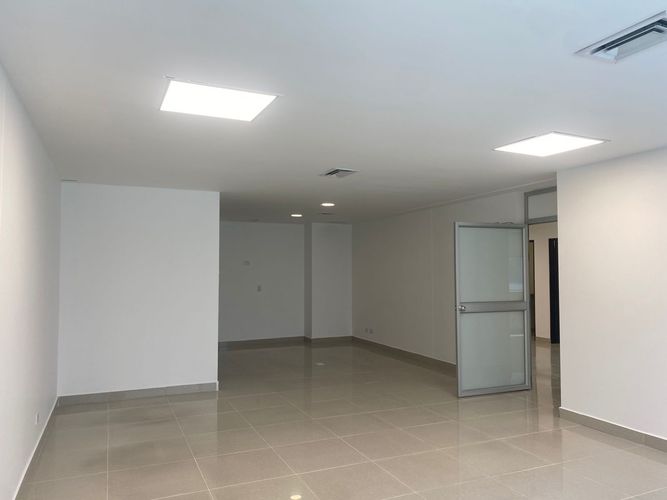 Oficina en arriendo en Cristo Rey, Medellín, 40 m² · foto 5 de 7