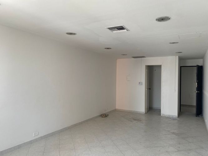 Oficina en arriendo en El Poblado, Medellín, 34 m² · foto 5 de 7