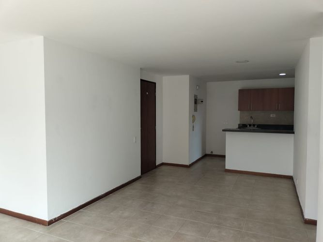 Apartamento de 3 alcobas en arriendo en El Poblado, Medellín, 89 m² · foto 6 de 19
