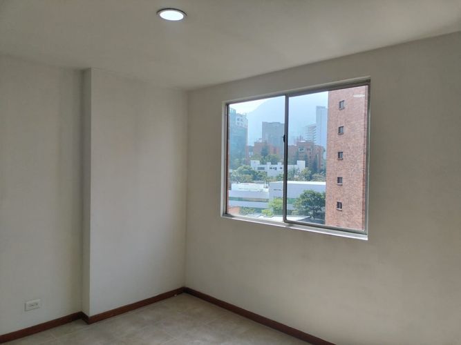 Apartamento de 3 alcobas en arriendo en El Poblado, Medellín, 89 m² · foto 12 de 19