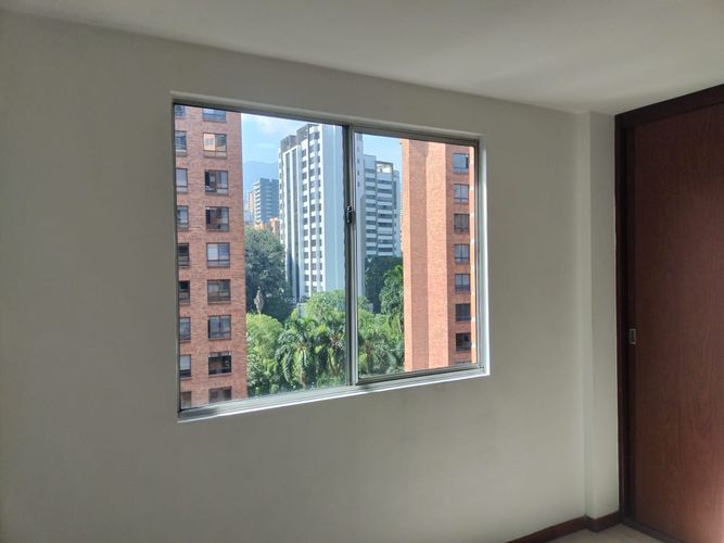 Apartamento de 3 alcobas en arriendo en El Poblado, Medellín, 89 m² · foto 16 de 19