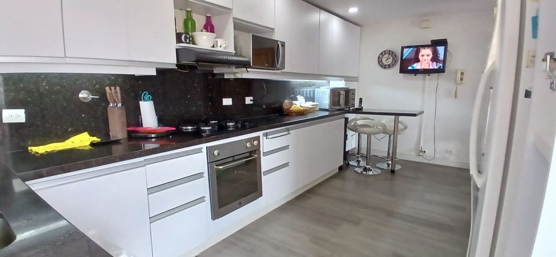 Apartamento de 4 alcobas en venta en El Poblado, Medellín, 305 m² · foto 19 de 24