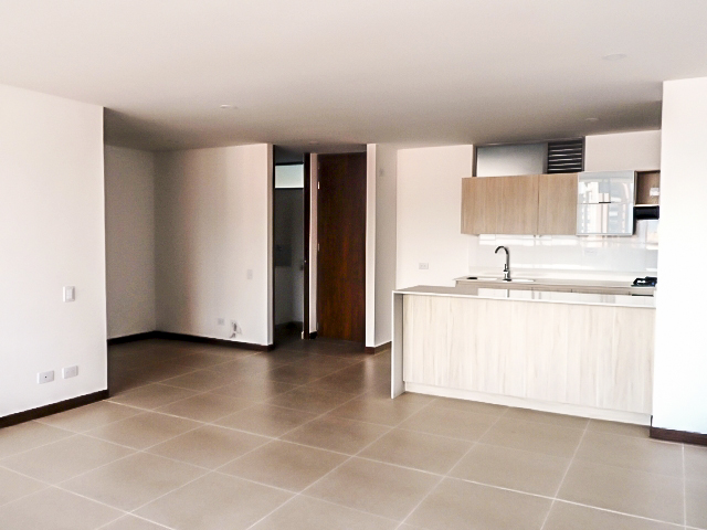 Apartamento en arriendo en El Poblado, Medellín · foto 3 de 10