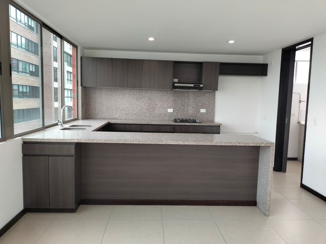 Apartamento de 4 alcobas en venta en El Poblado, Medellín, 163 m² · foto 5 de 19