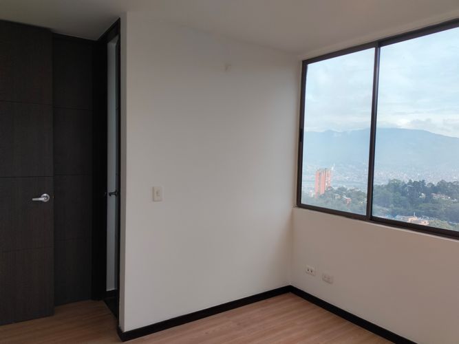 Apartamento de 4 alcobas en venta en El Poblado, Medellín, 163 m² · foto 12 de 19