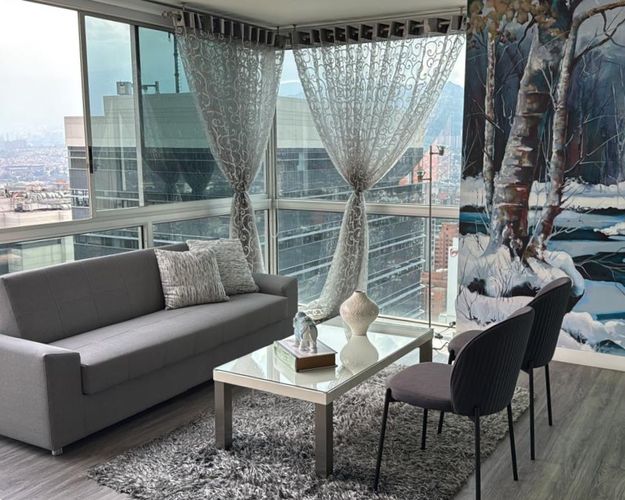 Apartamento de 2 alcobas en arriendo en El Poblado, Medellín, 73 m² · foto 2 de 10