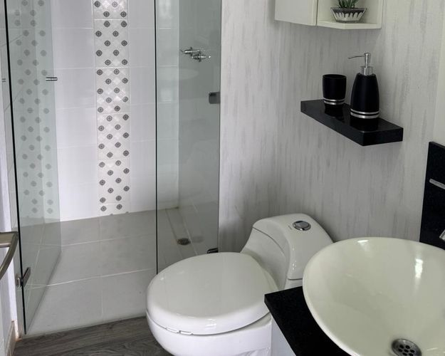 Apartamento de 2 alcobas en arriendo en El Poblado, Medellín, 73 m² · foto 10 de 10