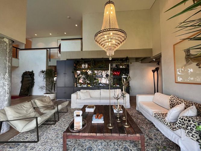 Apartamento de 4 alcobas en venta en El Poblado, Medellín, 379 m² · foto 2 de 19