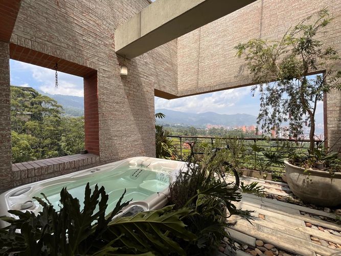 Apartamento de 4 alcobas en venta en El Poblado, Medellín, 379 m² · foto 19 de 19