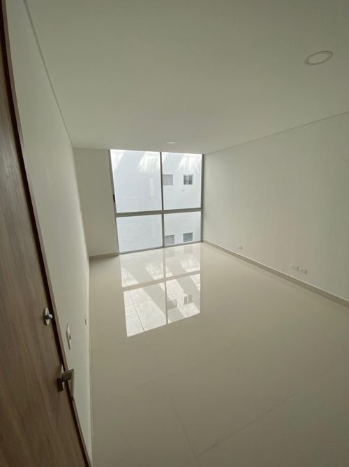 Apartamento de 2 alcobas en venta en Unidad Residencial Santiago De Cali, Cali, 64 m² · foto 4 de 15