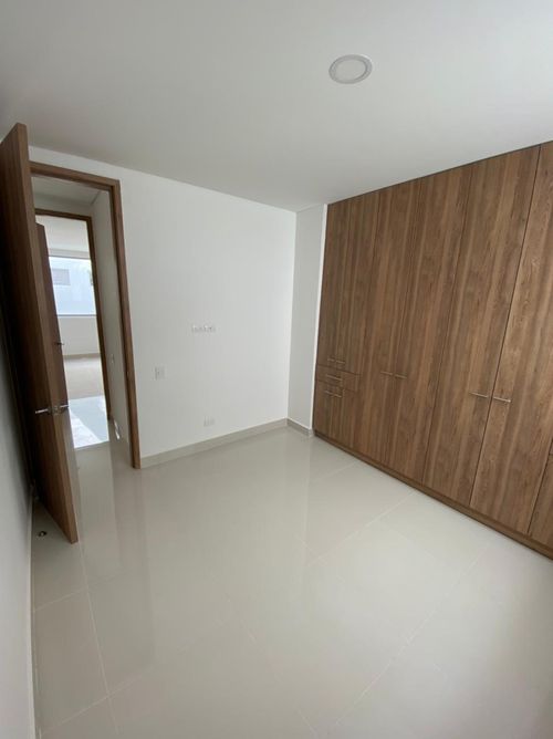 Apartamento de 2 alcobas en venta en Unidad Residencial Santiago De Cali, Cali, 64 m² · foto 6 de 15