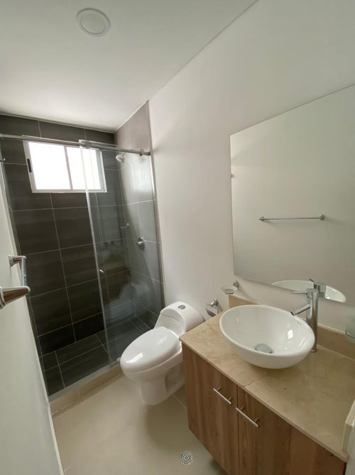 Apartamento de 2 alcobas en venta en Unidad Residencial Santiago De Cali, Cali, 64 m² · foto 9 de 15