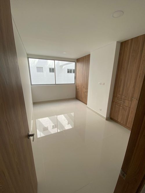 Apartamento de 2 alcobas en venta en Unidad Residencial Santiago De Cali, Cali, 64 m² · foto 11 de 15