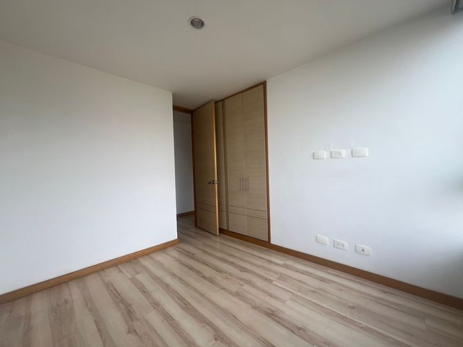 Apartamento de 3 alcobas en arriendo en Loma Benedictinos, Envigado, 112 m² · foto 11 de 19