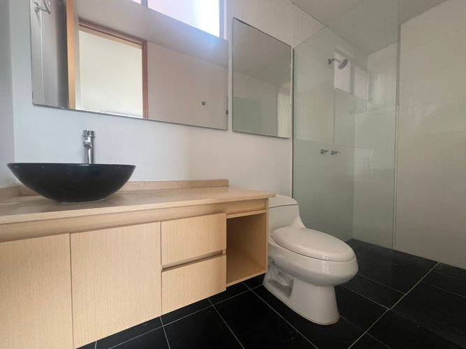 Apartamento de 3 alcobas en arriendo en Loma Benedictinos, Envigado, 112 m² · foto 18 de 19
