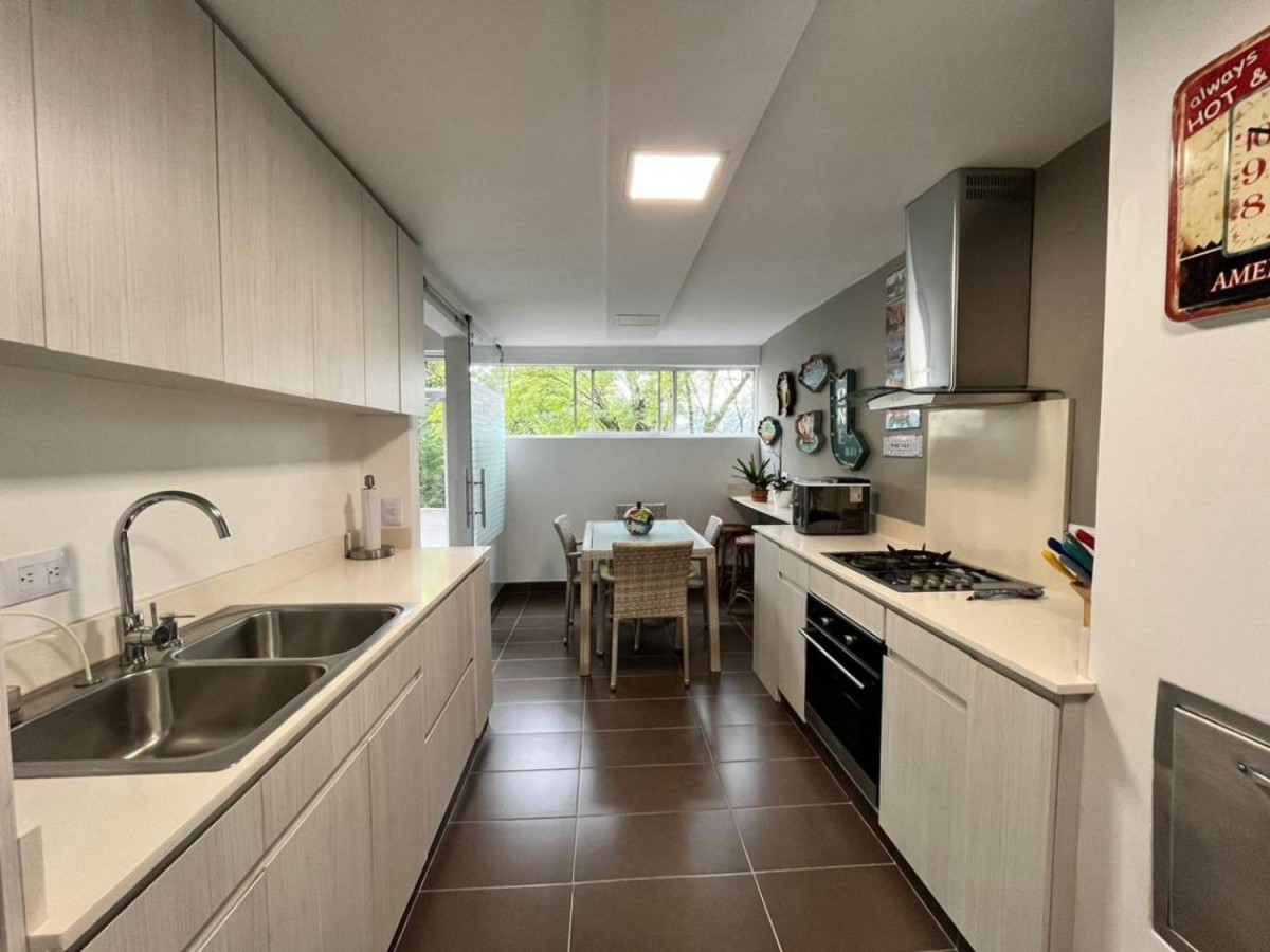 Apartamento en arriendo en El Tesoro, Medellín · foto 5 de 21
