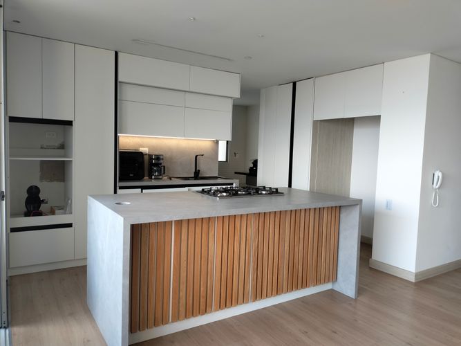 Apartamento de 3 alcobas en venta en El Poblado, Medellín, 165 m² · foto 4 de 19