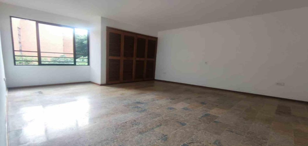 Oficina en arriendo en La Aguacatala, Medellín, 170 m² · foto 5 de 7