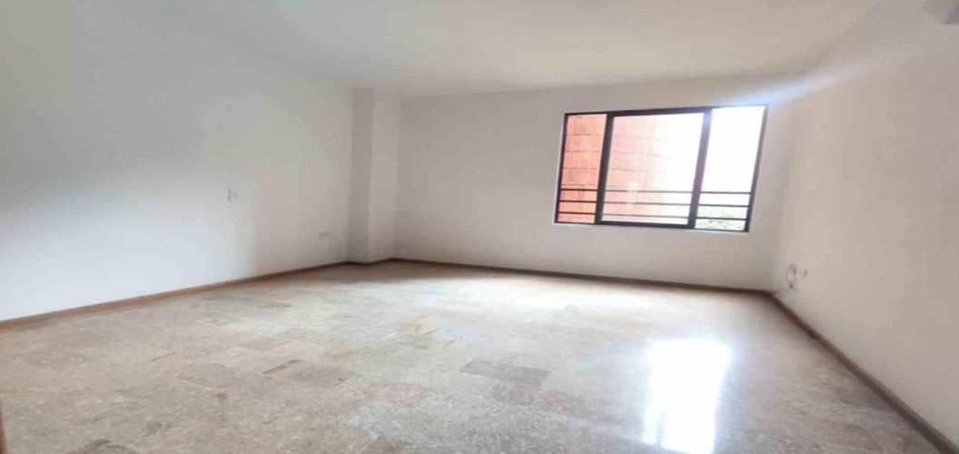 Oficina en arriendo en La Aguacatala, Medellín, 170 m² · foto 6 de 7