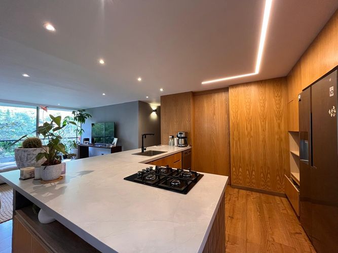 Apartamento de 2 alcobas en venta en El Poblado, Medellín, 150 m² · foto 6 de 20