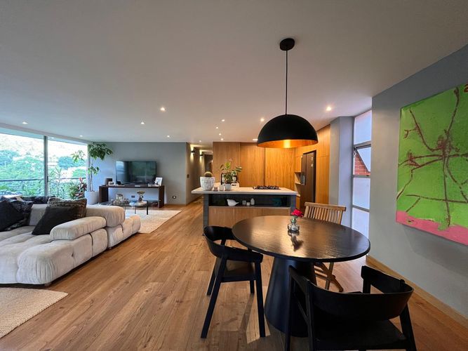 Apartamento de 2 alcobas en venta en El Poblado, Medellín, 150 m² · foto 12 de 20