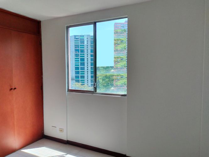 Apartamento de 4 alcobas en arriendo en El Poblado, Medellín, 117 m² · foto 12 de 19