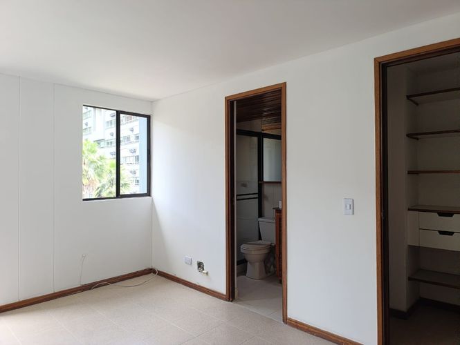 Apartamento de 2 alcobas en venta en El Poblado, Medellín, 65 m² · foto 12 de 19