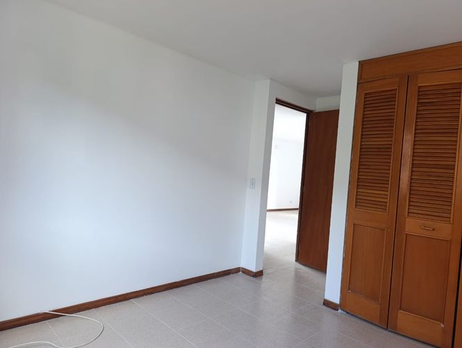 Apartamento de 2 alcobas en venta en El Poblado, Medellín, 65 m² · foto 17 de 19