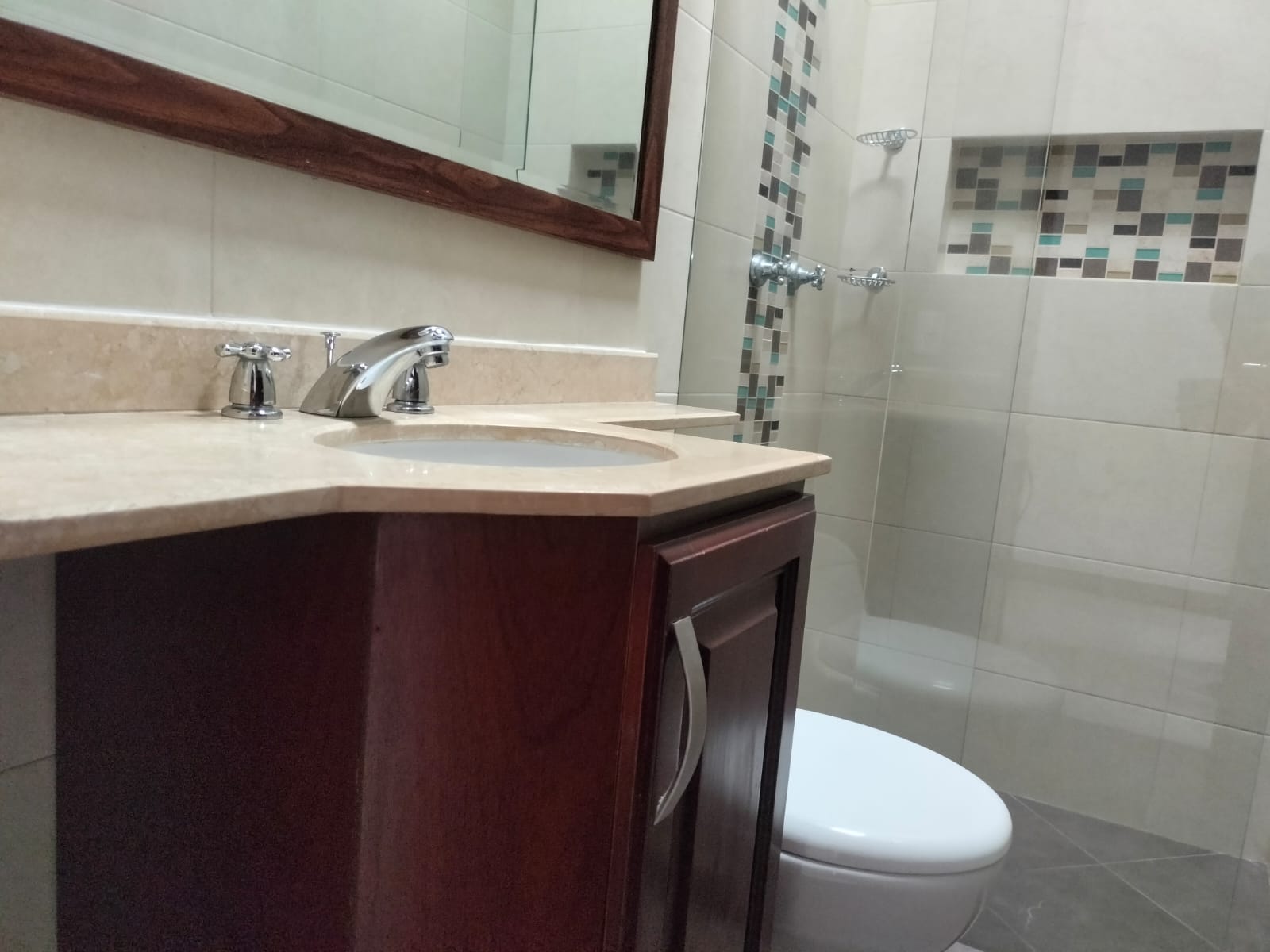 Apartamento en arriendo en Loma Benedictinos, Envigado · foto 17 de 18