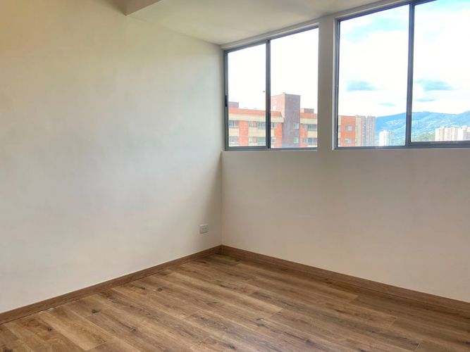 Apartamento de 2 alcobas en venta en San Jose, Sabaneta, 88 m² · foto 15 de 18
