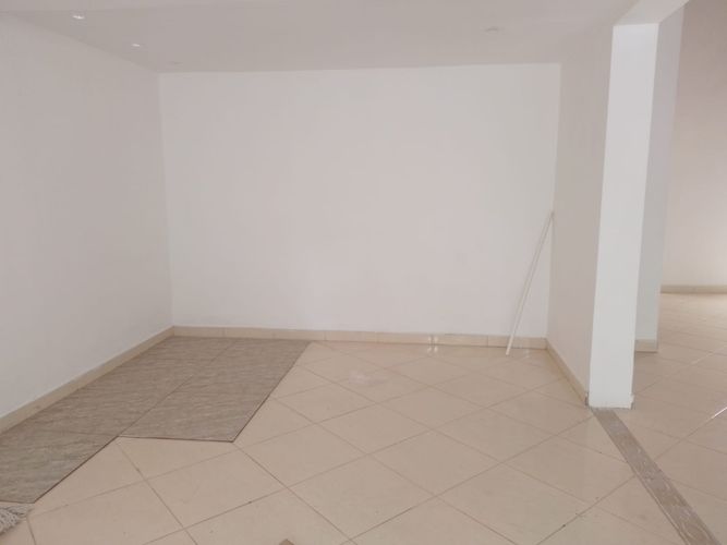 Oficina en venta en El Dorado, Envigado, 200 m² · foto 5 de 9