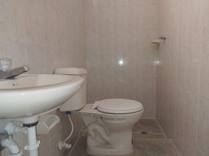 Oficina en venta en El Dorado, Envigado, 200 m² · foto 8 de 9