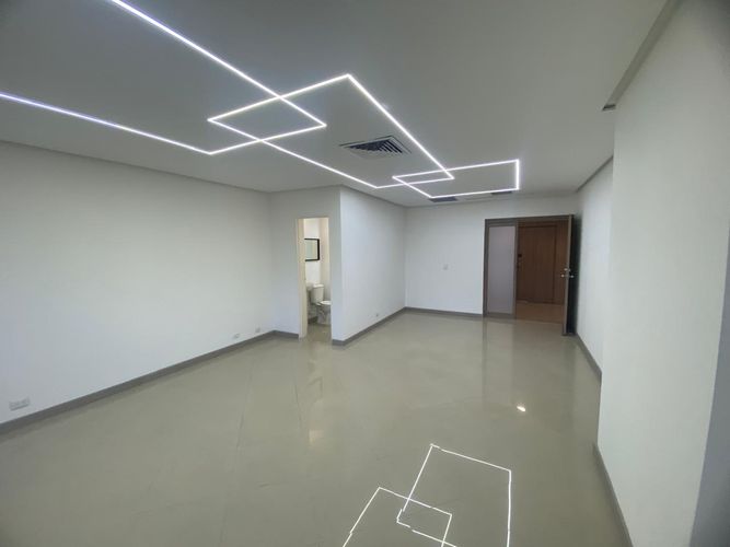 Oficina en arriendo en La Aguacatala, Medellín, 37 m² · foto 5 de 19