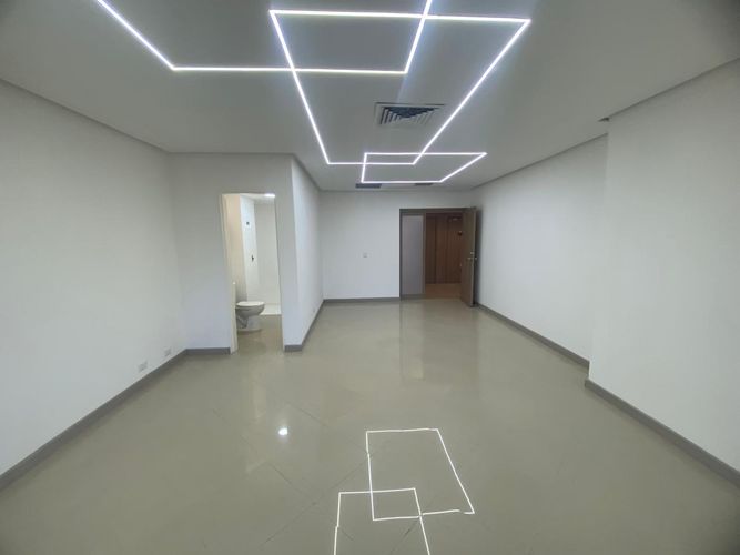 Oficina en arriendo en La Aguacatala, Medellín, 37 m² · foto 8 de 19